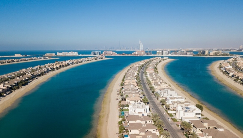 Palm Jumeirah. Photo by Abid  Bin Nazar. Source: www.pexels.com