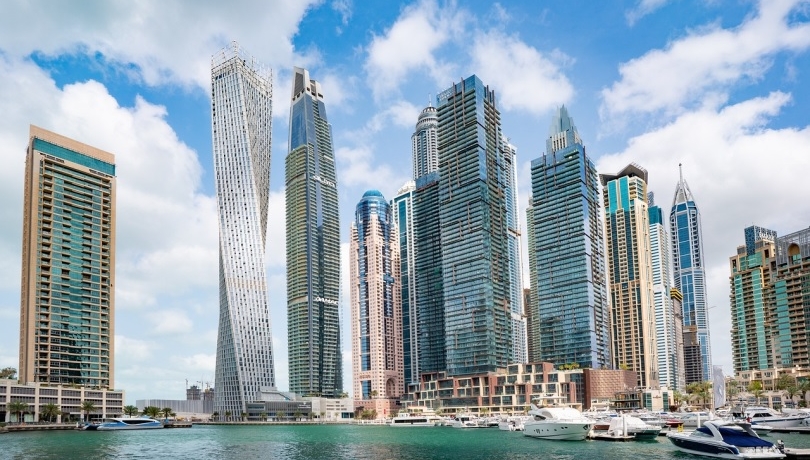 دبي مارينا تتصدر مناطق استئجار الشقق الفاخرة في دبي Dubai Marina. Image by Timo Volz from Pixabay