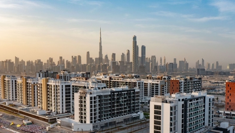 شهد العام الجاري بدء تسليم الشقق في مشروع عزيزي ريفيرا بدبي Azizi Riviera