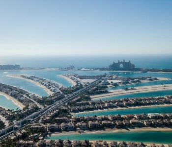 Palm Jumeirah . Photo by Abid  Bin Nazar . Source : www.pexels.com