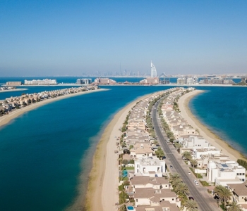 Palm Jumeirah. Photo by Abid  Bin Nazar. Source: www.pexels.com