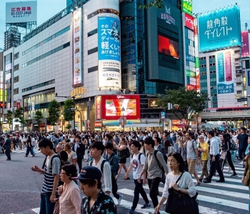 Tokyo. Image by Sofia Terzoni from Pixabay