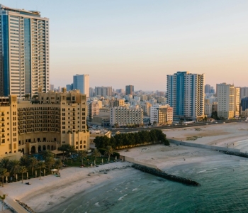 Photo by Mikhail Nilov. Source : www.pexels.com